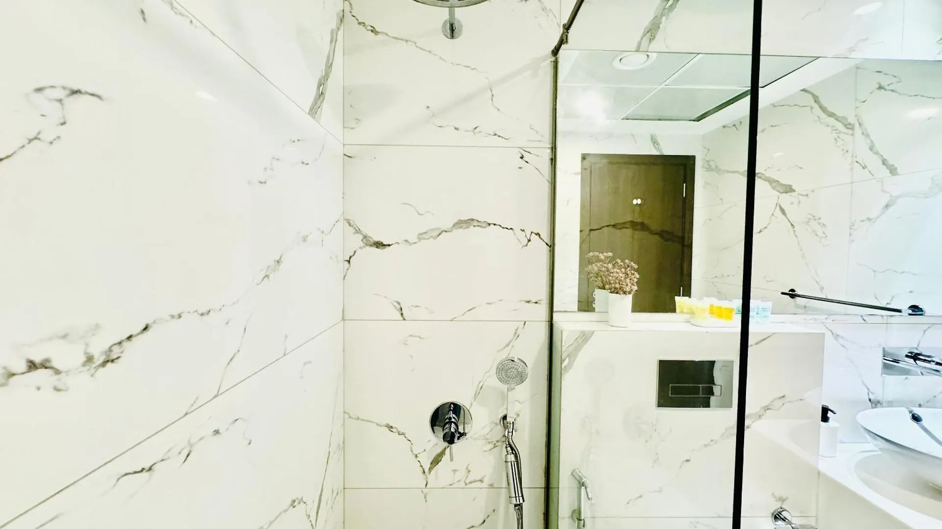 Venduras - Luxury Studio , Hameni Tower, Jvc Dubaj 0*,