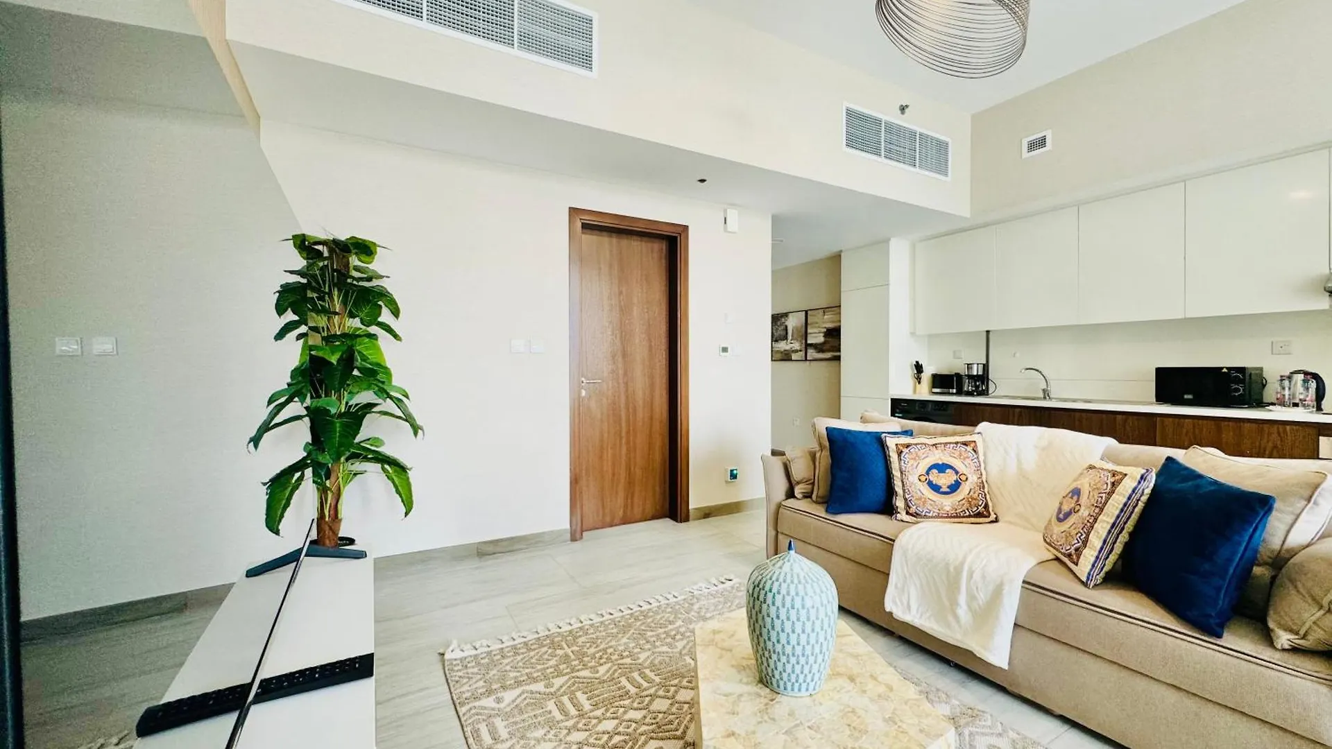 Venduras - Luxury Studio , Hameni Tower, Jvc Dubai 0*,  United Arab Emirates