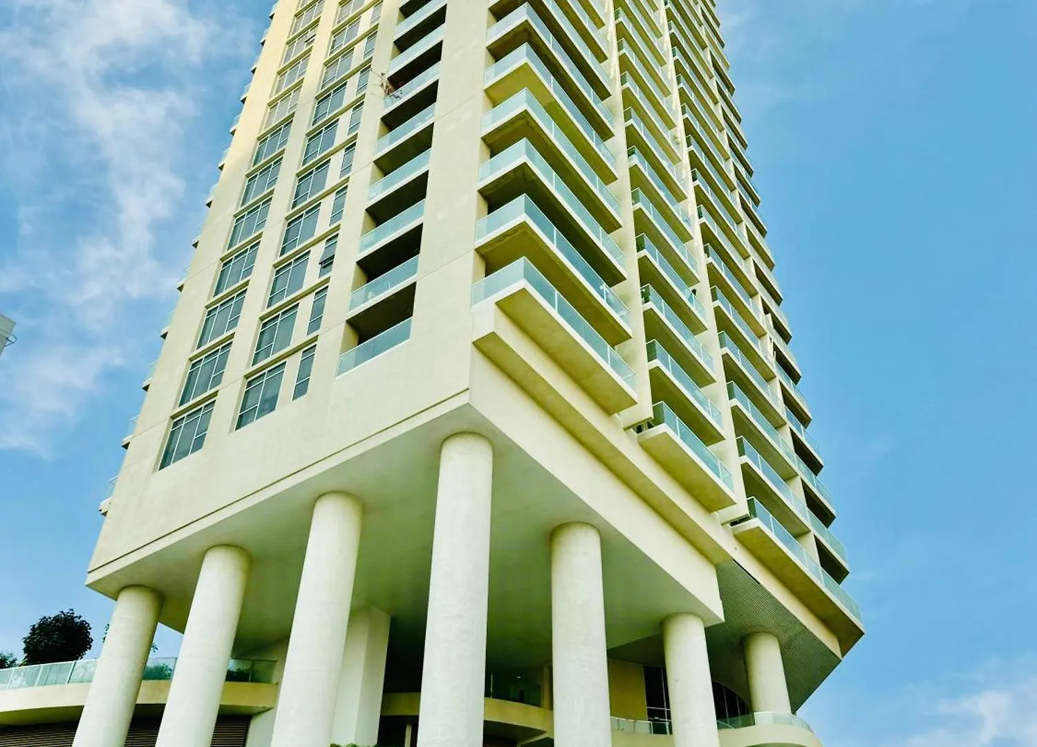 Venduras - Luxury Studio , Hameni Tower, Jvc Dubai 0*,